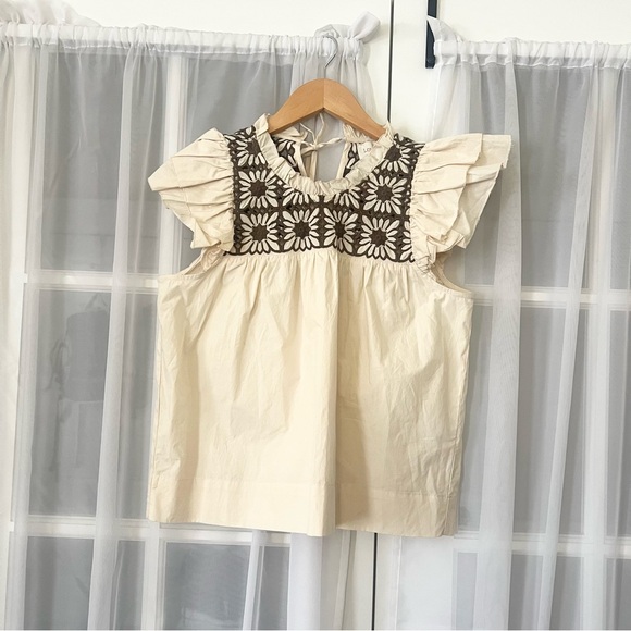 Anthropologie LOVE THE LABEL Sonora Flutter Sleeve Eyelet Top Cloud Cream Sz XS - Picture 4 of 10